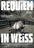 Requiem_in_Weiss_Plakat__(c) Harry Putz_Freiluftdoku.jpg