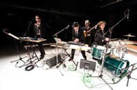 aktionstheater_welche_krise-_03.jpg