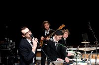 aktionstheater_welche_krise-_08.jpg
