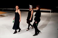 aktionstheater_welche_krise-_14.jpg