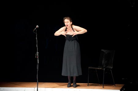 aktionstheater_welche_krise-_17.jpg