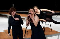 aktionstheater_welche_krise-_19.jpg
