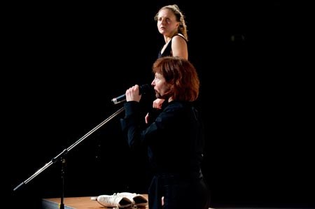 aktionstheater_welche_krise-_20.jpg