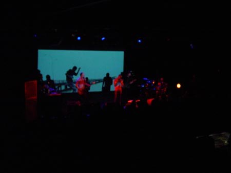 sofa_surfers_06.jpg