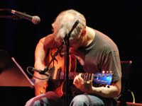marc_ribot_trio_05.jpg