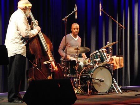 marc_ribot_trio_08.jpg