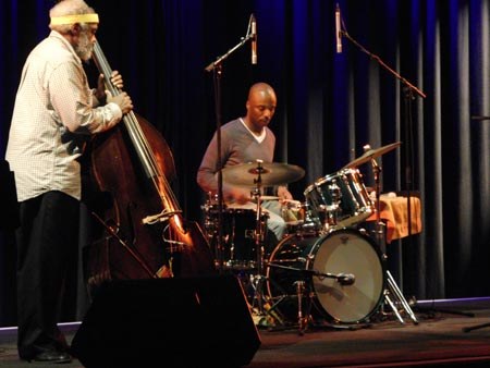 marc_ribot_trio_09.jpg