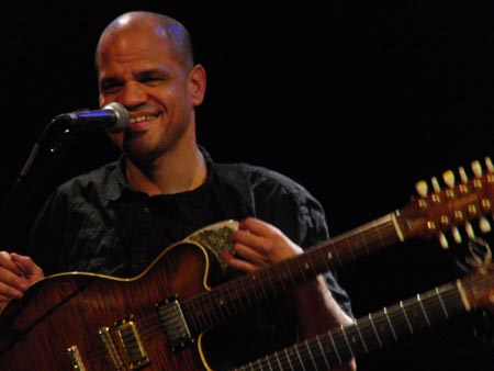 profile_jazzfestival_david_fiuczynski_03.jpg