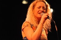 deedolen-02.jpg