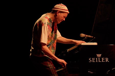 DjangoBates 05