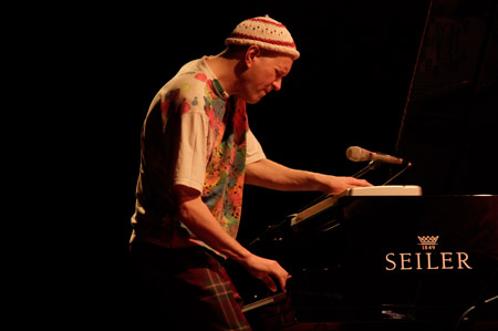 DjangoBates 05