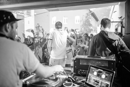 FreakwaveIntermezzo byMatthiasRhomberg 09